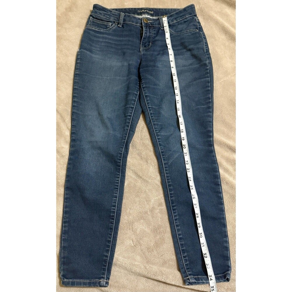 Women's Maurices Size medium Short Skinny Stretch Mid-Rise Blue Denim Jeans
